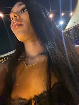 Snapshot of Savannahfisher chatting on February 14, 1:13 am Savannahfisher online show from February 14, 1:13 am