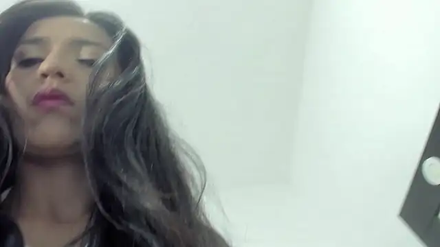 Snapshot of misshidalgo chatting on October 9, 3:37 am misshidalgo online show from October 9, 3:37 am