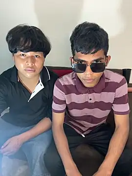 Snapshot of P4NT0J4 chatting on February 5, 12:59 am P4NT0J4 online show from February 5, 12:59 am