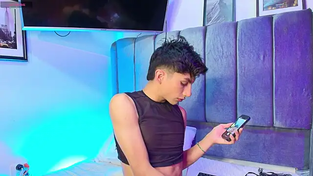 Erick Velveth online show from March 7, 6:21 am