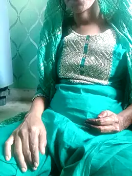 Snapshot of Payal-50 chatting on September 29, 7:02 am Payal-50 online show from September 29, 7:02 am