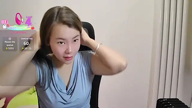 Snapshot of sallycui chatting on October 11, 1:16 am sallycui online show from October 11, 1:16 am
