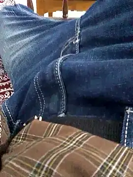 crish09 online show from October 29, 12:40 pm