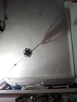 crish09 online show from February 6, 11:13 am