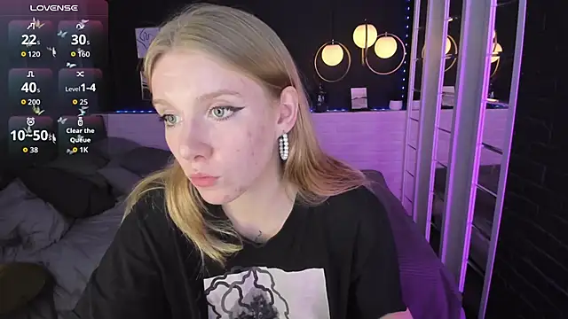 Layla Glam online show from September 20, 1:34 pm