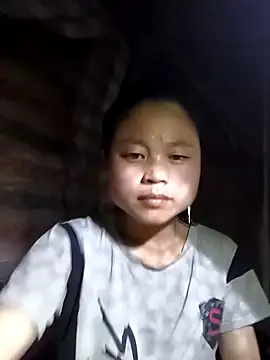 Snapshot of clara-cute chatting on October 17, 12:41 pm clara-cute online show from October 17, 12:41 pm