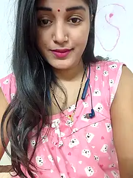 Snapshot of suzika_ chatting on November 8, 9:13 pm suzika online show from November 8, 9:13 pm