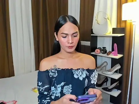 Sedictive Samantha online show from November 19, 4:51 pm