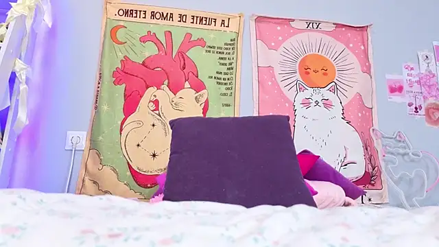 Leri Dells online show from April 14, 2:06 am