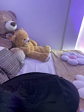 Mericute  online show from March 18, 1:42 am