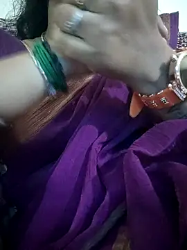 sweetqueen143 online show from December 4, 3:10 pm