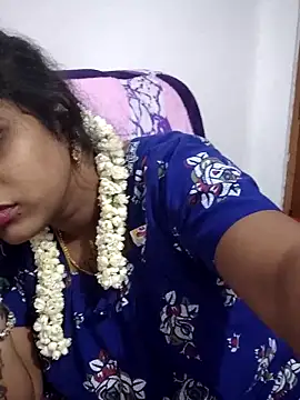 sweetqueen143 online show from May 6, 6:02 pm