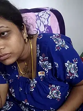 sweetqueen143 online show from May 7, 6:08 am