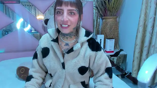 Gyal 8  online show from September 25, 3:54 am