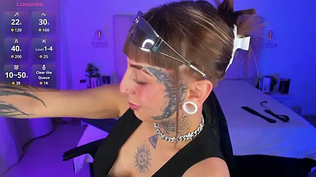 Gyal 8  online show from February 24, 4:43 am