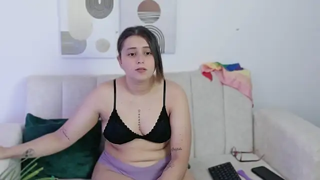 dirty feelena online show from October 25, 4:35 pm