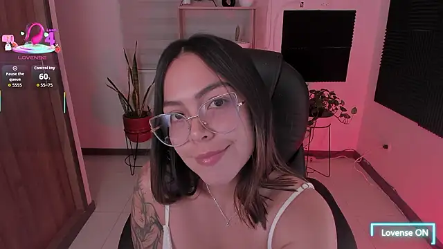 TaniaVelvet online show from February 6, 12:15 am