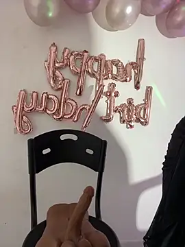 becca wilsson online show from October 18, 9:10 am