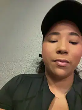 becca wilsson online show from May 25, 2:23 pm