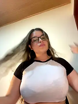 Aphrill online show from November 2, 10:01 pm