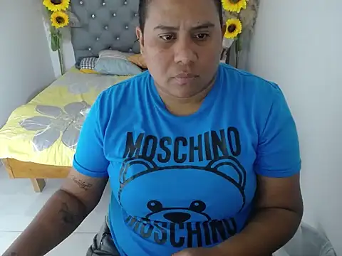 hotlesby valery online show from February 19, 8:05 pm