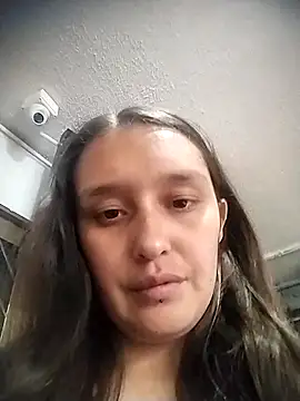 Snapshot of Karla-giraldo_ chatting on October 17, 9:28 pm Karla-giraldo online show from October 17, 9:28 pm