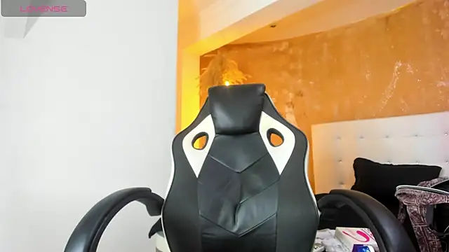 Snapshot of ZOE_ROSE4 chatting on September 26, 8:46 pm ZOE ROSE4 online show from September 26, 8:46 pm