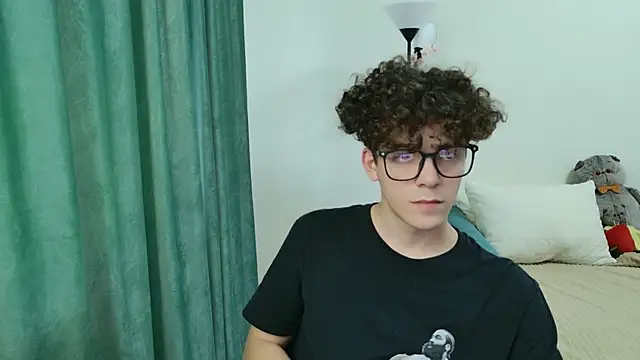 Snapshot of dreamgonetan chatting on September 23, 2:31 pm dreamgonetan online show from September 23, 2:31 pm