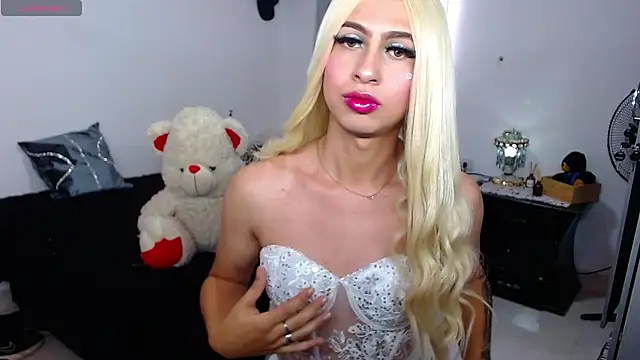 Victoria Hot xxx online show from December 18, 7:09 pm