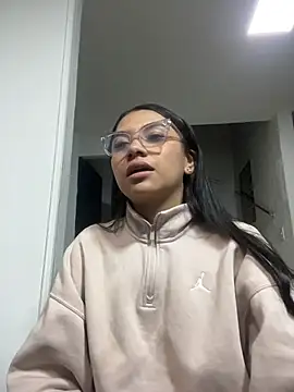 Snapshot of gabriela_paris chatting on July 25, 4:43 am gabriela paris online show from July 25, 4:43 am