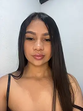 Snapshot of gabriela_paris chatting on July 26, 1:14 am gabriela paris online show from July 26, 1:14 am