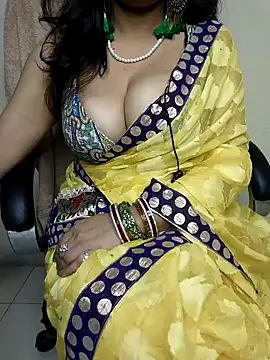 Hey Jully online show from October 29, 5:20 am