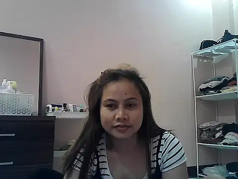 Amarrahlyn online show from July 14, 9:25 am