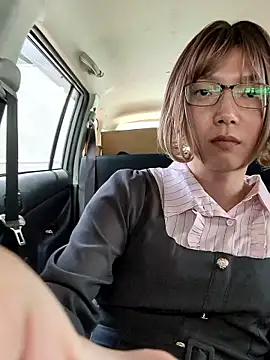 takusaki223 online show from May 15, 1:23 am