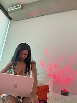 LoveDreaux online show from December 16, 8:14 pm