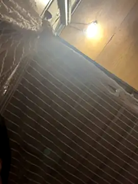 Snapshot of Tramy_xx chatting on October 31, 12:22 am Tramy xx online show from October 31, 12:22 am