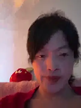 Snapshot of Tramy_xx chatting on March 18, 6:49 am Tramy xx online show from March 18, 6:49 am