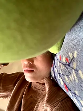 Halyy xx online show from October 28, 5:22 am