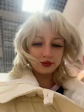 RonnieKiss online show from April 13, 10:43 am