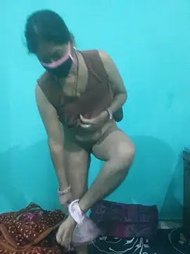 Cute-Charvii online show from November 18, 6:12 pm