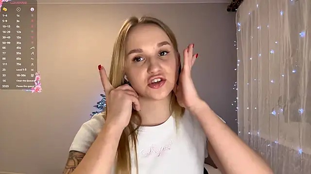 TanekaBoitel online show from December 15, 3:16 pm