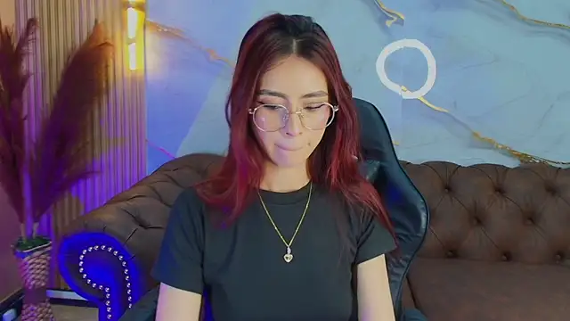 mia tf online show from October 3, 1:41 pm