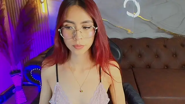 mia tf online show from November 8, 2:06 pm