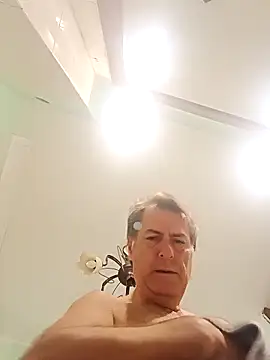 sayeaprayer65 online show from October 17, 3:31 am