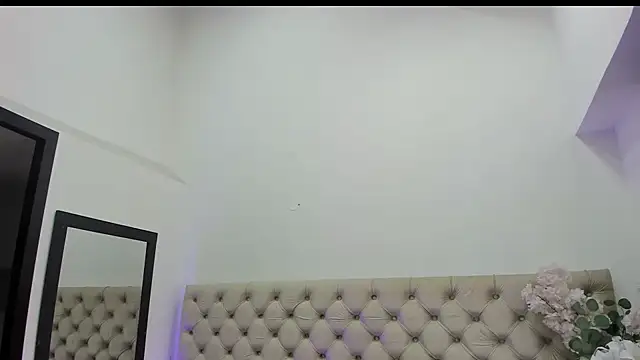 Snapshot of AnyaSosa_ chatting on October 16, 1:45 pm AnyaSosa  online show from October 16, 1:45 pm