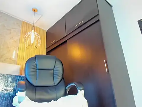 Marian Cristal online show from April 11, 5:56 am