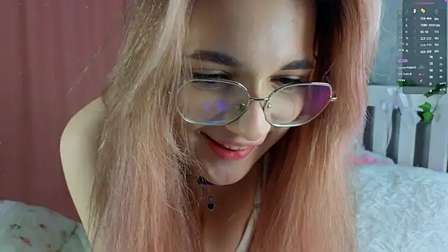 vivyboo111 online show from March 8, 8:12 pm