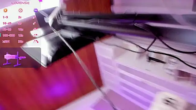 isa vel online show from October 19, 7:36 pm