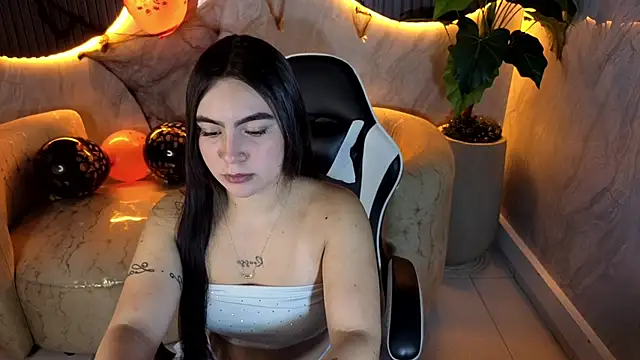 scarlett smith tp online show from October 14, 12:50 pm