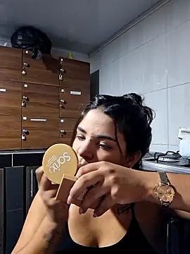 daniela crozee  online show from November 29, 12:24 am